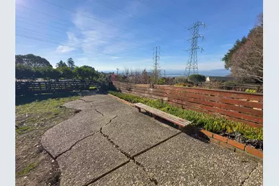 8530 Terrace Dr, El Cerrito, CA 94530 - Photo 38