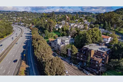 9716 Mountain Blvd, Oakland, CA 94605 - Photo 6