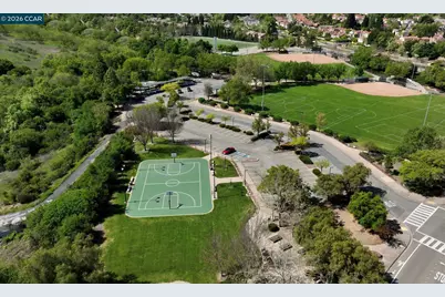 1004 Phoenix St, Danville, CA 94506 - Photo 32