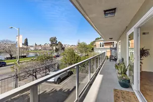 2324 Lakeshore Ave, Oakland, CA 94606 - Photo 10