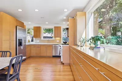 28 Marina Court Dr, San Rafael, CA 94901 - Photo 6