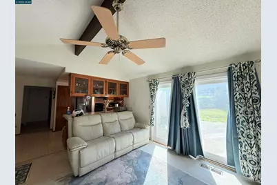 2132 Misty Ct, Pittsburg, CA 94565 - Photo 10
