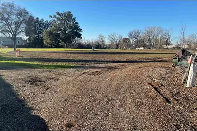 327 Linden Way, Pleasanton, CA 94566 - Photo 2