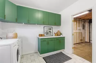 1691 Peach Pl, Concord, CA 94518 - Photo 32