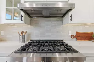 1691 Peach Pl, Concord, CA 94518 - Photo 14