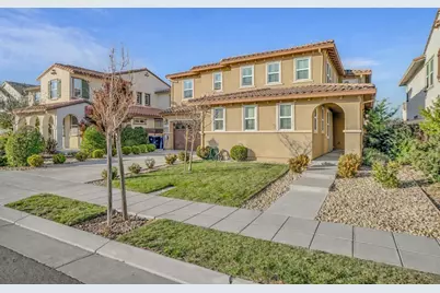 263 Vita Ave, Mountain House, CA 95391 - Photo 2