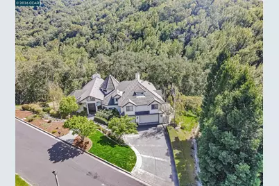 4 Julianna Ct, Moraga, CA 94556 - Photo 2