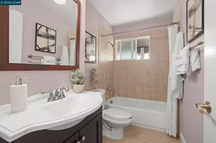 202 Christie Dr, Martinez, CA 94553 - Photo 18