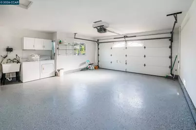 202 Christie Dr, Martinez, CA 94553 - Photo 24