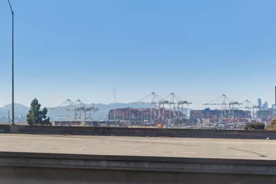 675 8th St #10, Oakland, CA 94607 - Photo 26