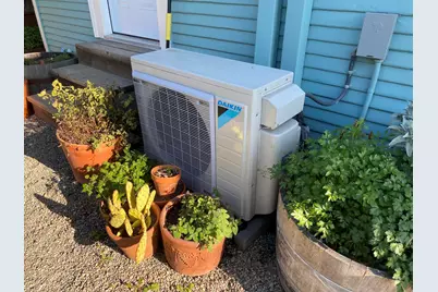 1919 48th Ave, Oakland, CA 94601 - Photo 36