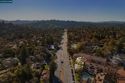 1632 Villa Way, Walnut Creek, CA 94595 - Photo 48