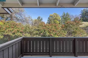 1407 Marchbanks Dr, Walnut Creek, CA 94598 - Photo 6