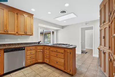 15 Fairway Pl, Fairfield, CA 94534 - Photo 16