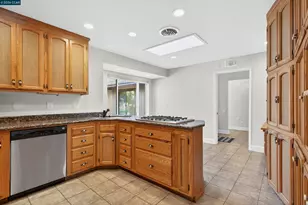 15 Fairway Pl, Fairfield, CA 94534 - Photo 16