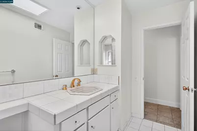 15 Fairway Pl, Fairfield, CA 94534 - Photo 36