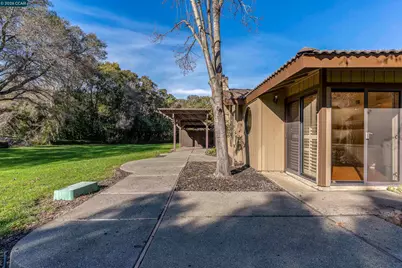 15 Fairway Pl, Fairfield, CA 94534 - Photo 44