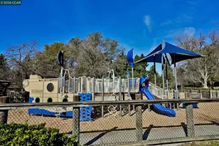 3128 Esperanza Dr, Concord, CA 94519 - Photo 38