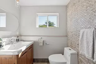 298 Stantonville Dr, Oakland, CA 94619 - Photo 48