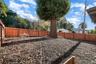 2151 Santa Rita St, Oakland, CA 94601 - Photo 32