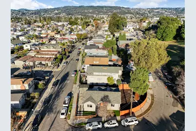 2151 Santa Rita St, Oakland, CA 94601 - Photo 42