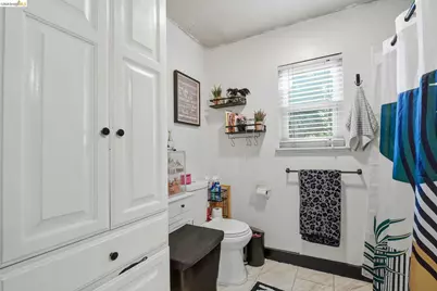 127 Hampton Rd, Hayward, CA 94541 - Photo 14