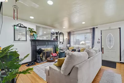 127 Hampton Rd, Hayward, CA 94541 - Photo 6