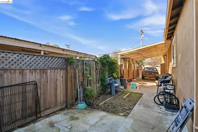 127 Hampton Rd, Hayward, CA 94541 - Photo 18