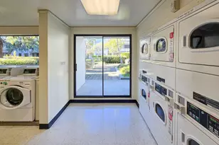 8 Admiral Dr, Emeryville, CA 94608 - Photo 26