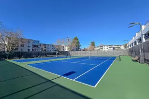 8 Admiral Dr, Emeryville, CA 94608 - Photo 44