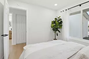 2272 Shadowtree, San Jose, CA 95131 - Photo 18