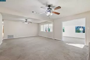 4690 Brookfield Dr, Sacramento, CA 95823 - Photo 22