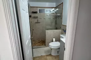 274 Tunis Rd, Oakland, CA 94603 - Photo 20