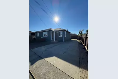 274 Tunis Rd, Oakland, CA 94603 - Photo 1