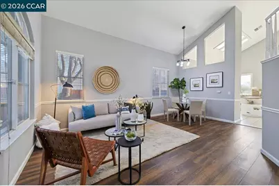 1100 Cherry Blossom Ln, Tracy, CA 95377 - Photo 2