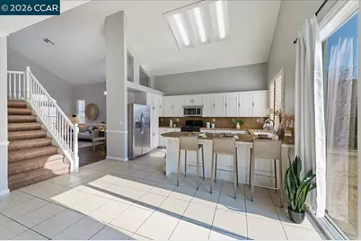 1100 Cherry Blossom Ln, Tracy, CA 95377 - Photo 8