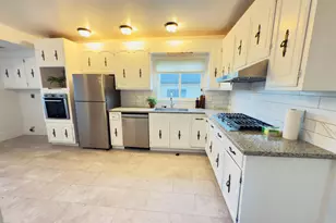 618 38th St, Richmond, CA 94805 - Photo 6