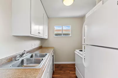 128 Catron Dr, Oakland, CA 94603 - Photo 12