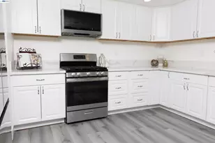 592 Willow Ave, Hayward, CA 94541 - Photo 14