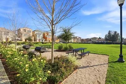 196 Heligan Ln #4, Livermore, CA 94551 - Photo 8