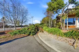 16251 Carolyn St, Castro Valley, CA 94578 - Photo 2