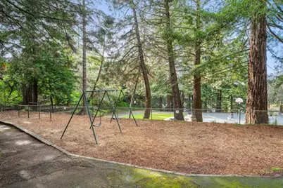 209 Fairlawn Drive, Berkeley, CA 94708 - Photo 54