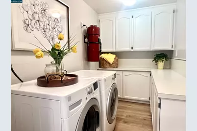 130 Hillcroft Way, Walnut Creek, CA 94597 - Photo 32