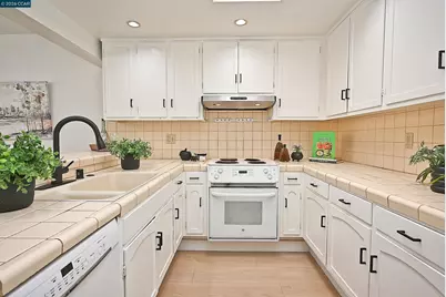 1857 Golden Rain Rd #1, Walnut Creek, CA 94595 - Photo 10