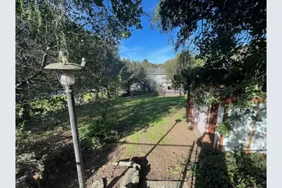 4101 Mountain View Ave, Oakland, CA 94605 - Photo 12