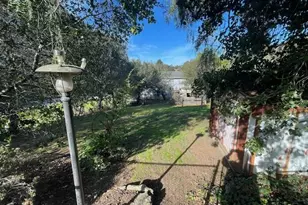 4101 Mountain View Ave, Oakland, CA 94605 - Photo 12