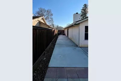 2231 Hillcrest Dr, Tracy, CA 95377 - Photo 8