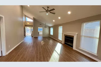2231 Hillcrest Dr, Tracy, CA 95377 - Photo 10