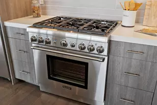 25 Diablo Dr, Oakland, CA 94611 - Photo 30