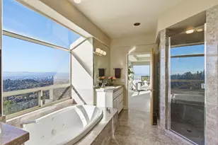 6413 Gwin Ct, Oakland, CA 94611 - Photo 38